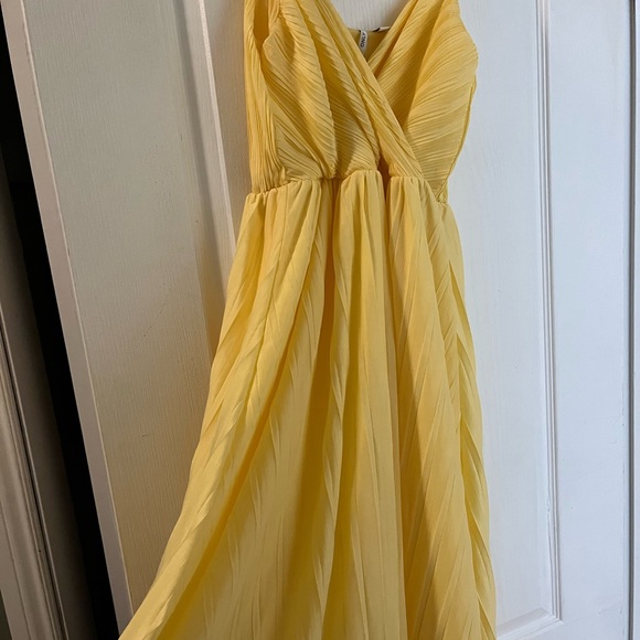 NWT Marly Sun Pleated Maxi Dress - Picture 3 of 4